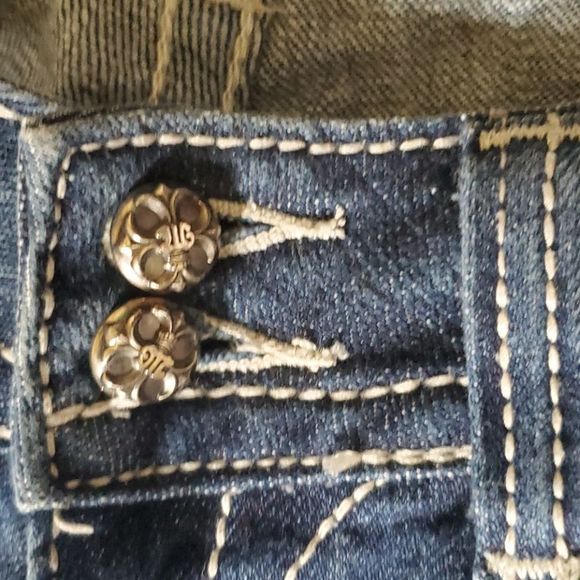 SOLD!! MISS ME JEANS - Size 27 x 32 - Picture 5 of 12